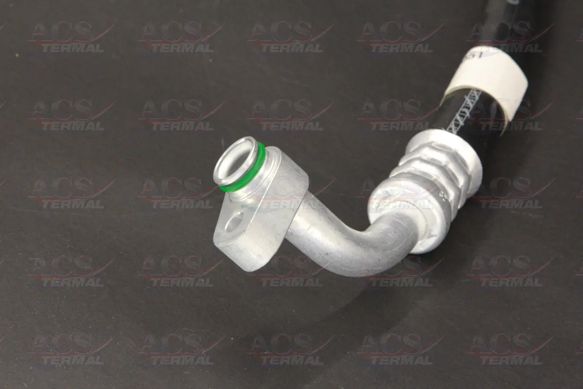 1091751 Termal Трубка кондиционера для Toyota Prius  2010-2012 (ZVW30)