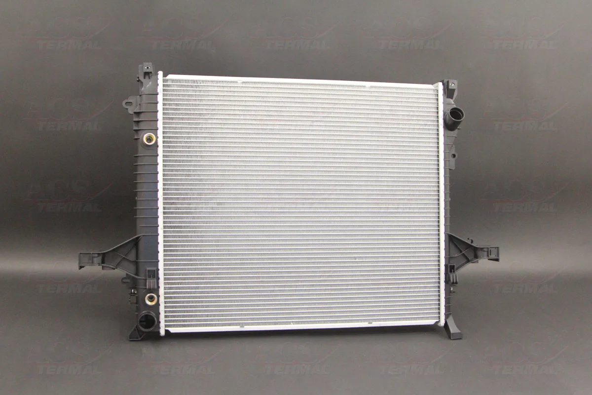 575613 Termal Радиатор охлаждения 2.5/3.2 А/Т для Volvo XC90 2003-2014